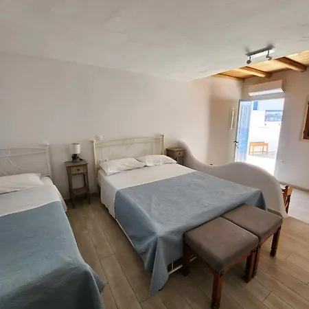 Guest house Mykonian