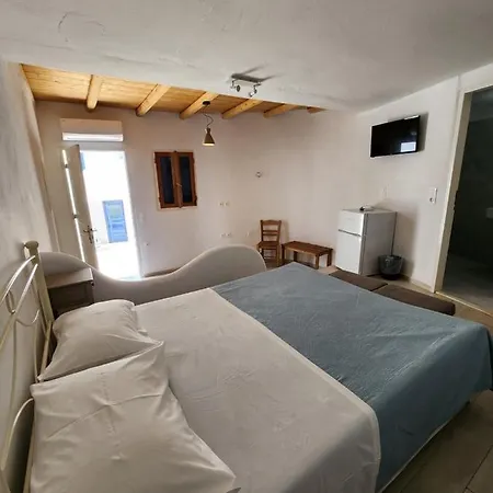 Guest house Mykonian